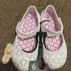 Wonder Nation White Gel Sandals Size 9